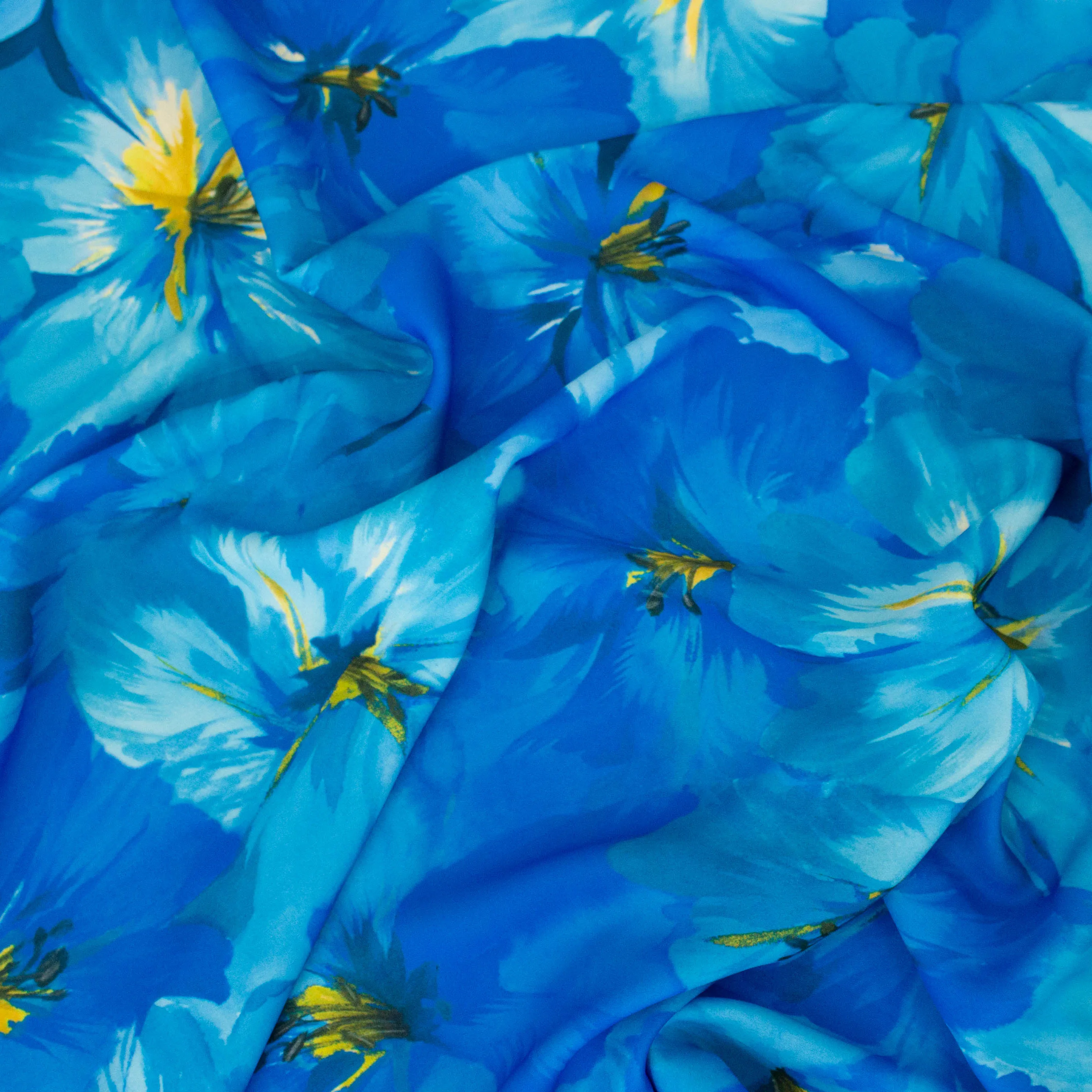 Polyester met blauwe bloemen
